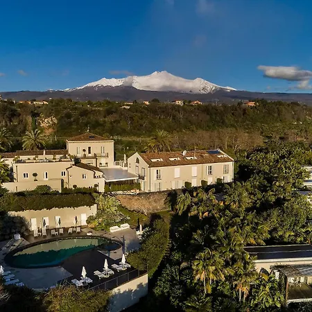 Hotel Donna Carmela & 4*