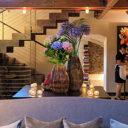 Donna Carmela & 4* Carruba di Riposto