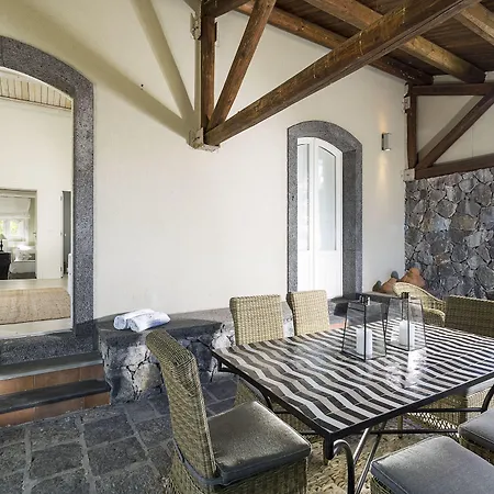 Donna Carmela & Carruba di Riposto