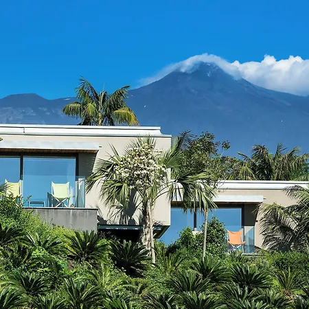 Ξενοδοχείο Donna Carmela & 4*