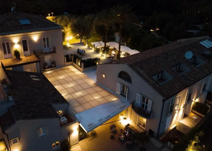 Hotel Donna Carmela &