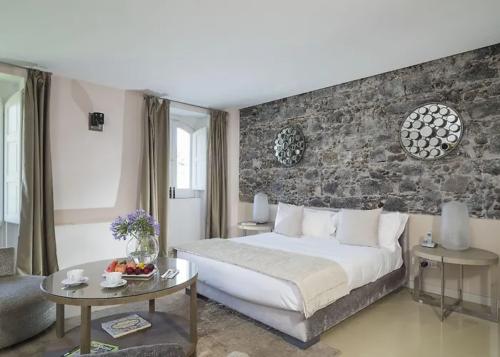 Donna Carmela & Hotel