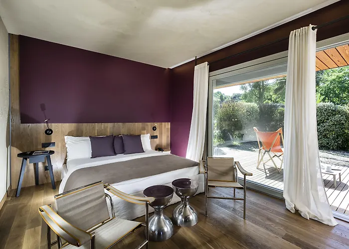 Donna Carmela & Carruba di Riposto