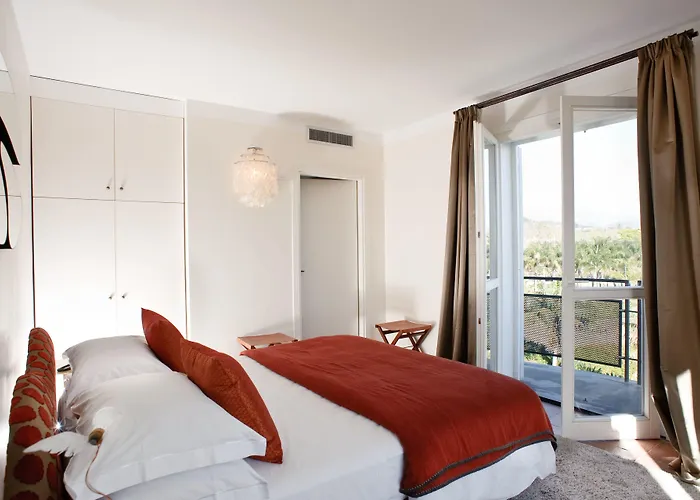 Hotel Donna Carmela &